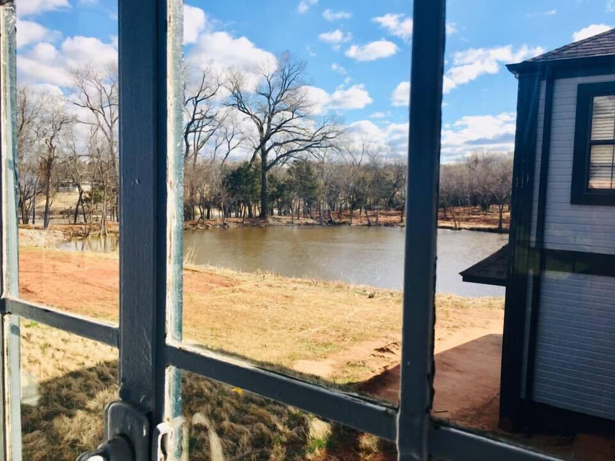 The Monastery At Forest Lake Oklahoma City Exterior foto