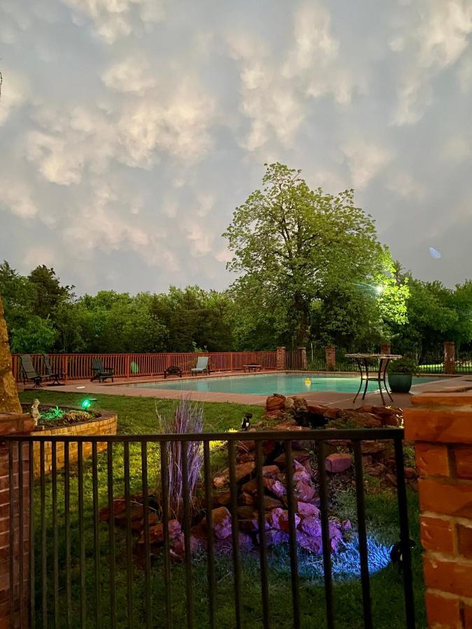 The Monastery At Forest Lake Oklahoma City Exterior foto